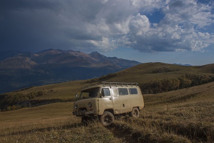 O călătorie în munți, o excursie în munți