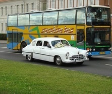 Comandați un autobuz