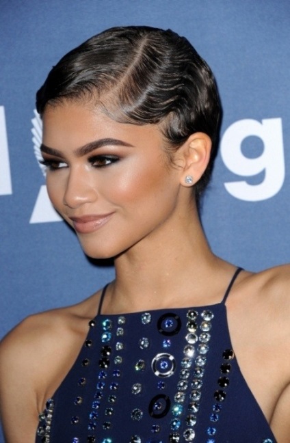 Zendaya cele mai bune imagini de frumusete ale fetei de ziua de nastere