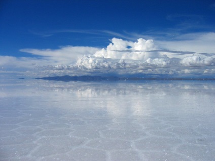 Bolivia este locul în care cerul se îmbină cu pământul