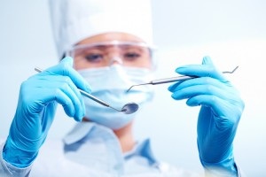 Sensibilitatea dinților și a gingiilor cauzează și remedii împotriva hiperesteziei