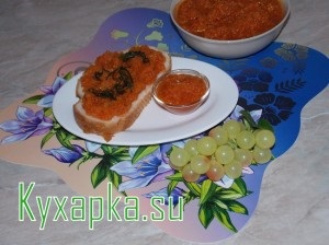 Házi készítésű kaviár cukkínból, házi készítésű ételek a recept lépcsőin