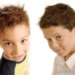 Fotografie a tunsurilor copiilor pentru băieți, tunsori la modă și elegante pentru orice lungime și structură a părului