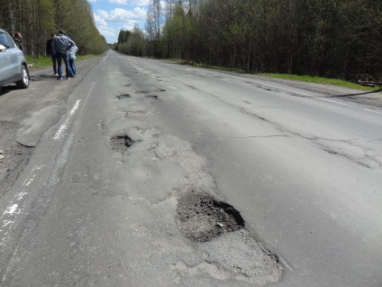 Foto noul șef al Comitetului de Stat din Karelia privind economia rutieră a fost îngrozit de ruta Petrozavodsk-