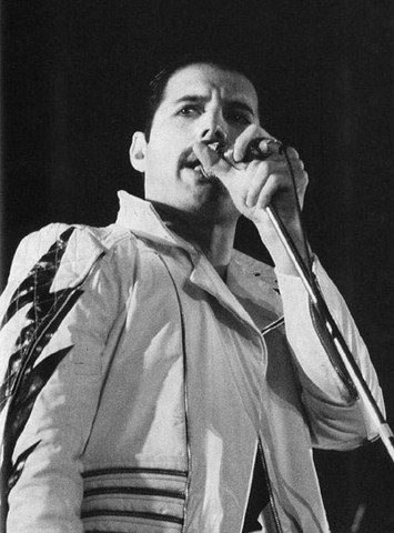 Érdekességek Freddie Mercury-ról (9 kép)
