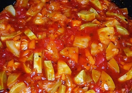Zucchini pentru iarnă cu pastă de tomate - furling pentru iarnă