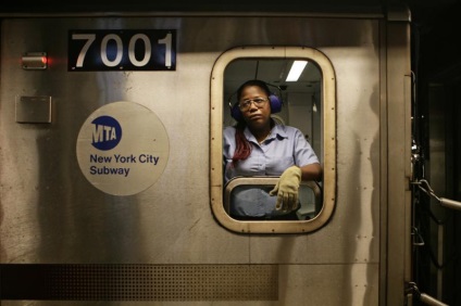 Cum să nu vă pierdeți în metroul din New York