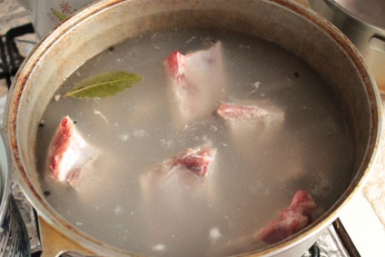Как да се готви вкусно свински ребра