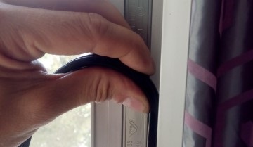 Cum să înlocuiți sigiliul pe ferestrele din plastic