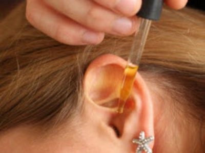 Uleiul camforic în aplicația urechii la otită, sarcină, durere, congestie