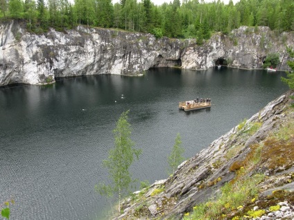 Karelia autóval, ismét az úton (úton) Karelia autóval, ismét az úton