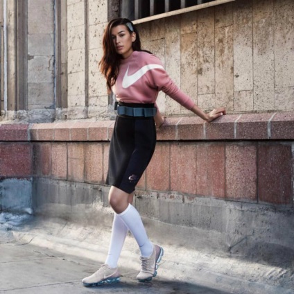 Ivan Urgant gyönyörű lánya szerepelt a híres sport márka reklámjában