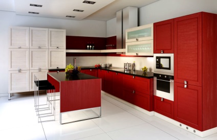 Vörös konyha belsejében - rubin színű