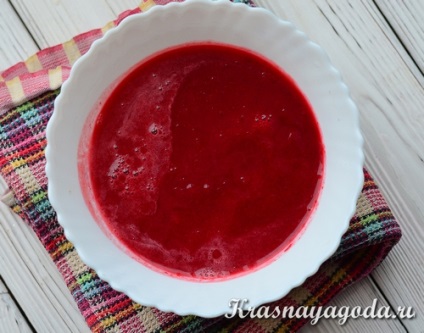 Gyümölcs jelly egy fagyasztott cseresznye recept egy fénykép