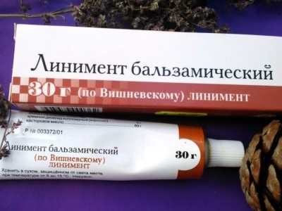 Unguente, creme pentru tratamentul eczemelor pe mâinile numelui, hormonale și nonhormonale