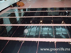 Instalarea unei podele calde, o podea încălzită cu propria viață verde a mâinilor