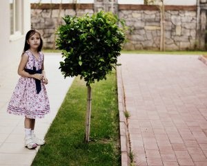 Rochie pentru fete cu mâinile lor