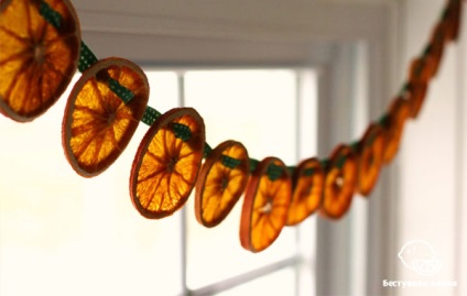 A narancs és mandarin karácsonyi díszei