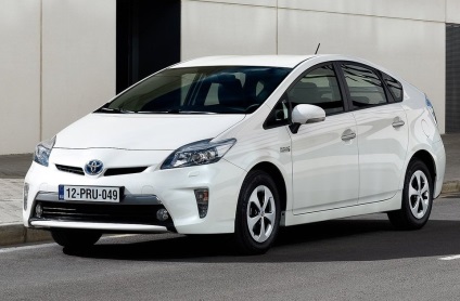 Prezentare generală a prețului Toyota Prius, specificații și recenzii