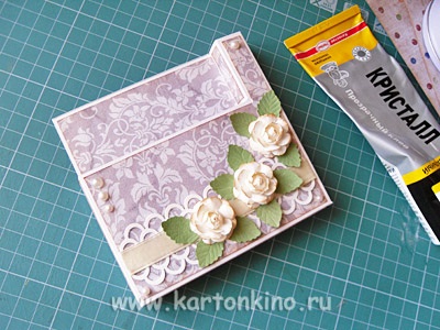 Organizator-magnet pentru hostess