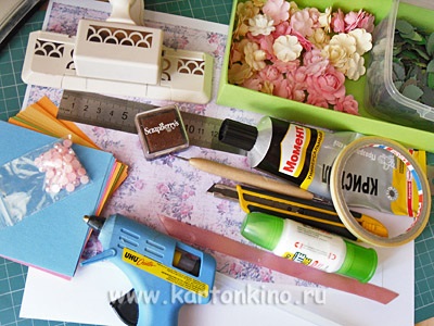 Organizator-magnet pentru hostess