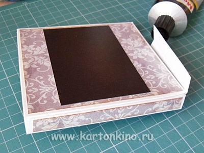 Organizator-magnet pentru hostess