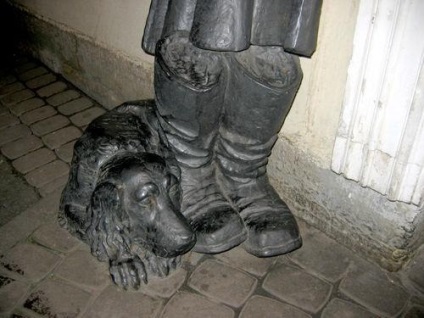 Monumentul lui Mumu, St.Petersburg