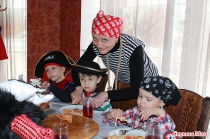 Partidul meu pirat era de șase ani! (Multe fotografii) - mama țării
