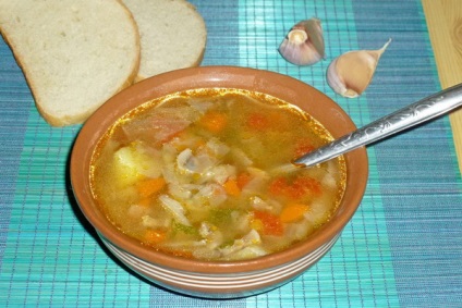 Kenyér gomba levesek fotó és receptek a sovány leves gomba otthon
