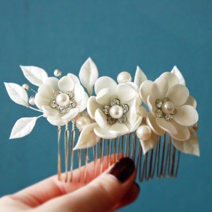 Coafuri cu flori - cum să vă faceți propriile mâini și să arătați frumos