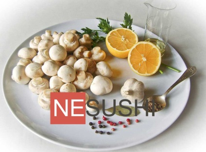 Champignons marinate cu suc de lamaie