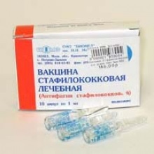 Staphylococcus intoxikáció, első tünetek, kezelés