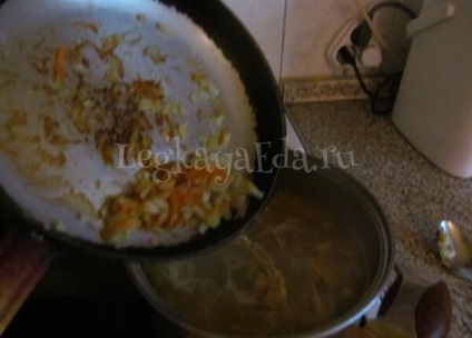 Tészta leves csirkével - recept lépésről lépésre a fotó