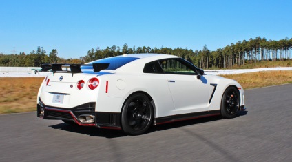 Unitatea de testare a noului supercar Nissan gt-r 2014 an de inginerie