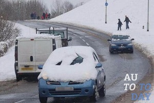 Învățarea de a conduce cu mașina în gheață