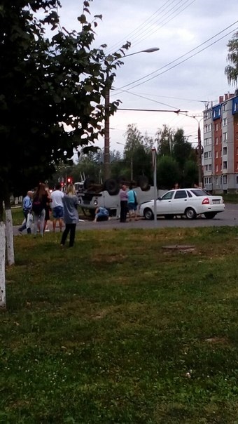 În accident, mașina sa întors spre acoperisul din Cheboksary în 2016, știri despre Chuvashia, știri Cheboksary