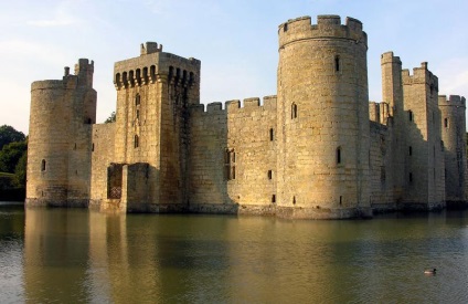 Castelul cetatea din Bodiam pe apă