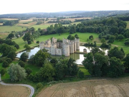 Castelul cetatea din Bodiam pe apă