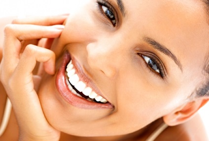 10 tipp, hogy a fogakat fehérnek, női magazinoknak tartsa