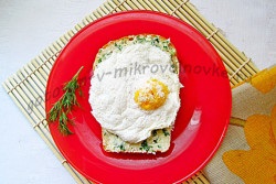 Omelet de proteine ​​în cuptor cu microunde