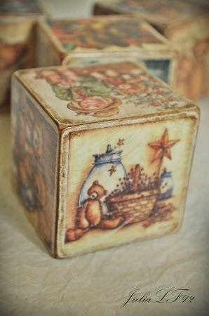 Decoupage évjárat kockák mesterkurzus kezdőknek Julia Lipets-Feduro (whitehoney)