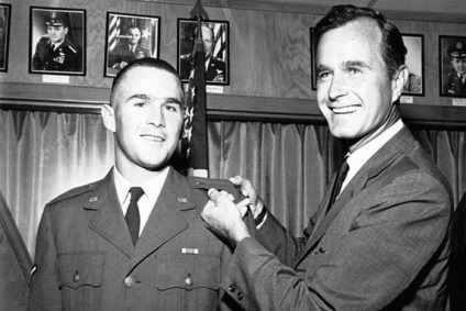 George Bush Sr. - biografie, informații, viață personală