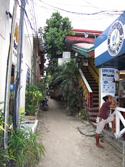 Élelmiszer Boracayon, ahol enni, helyi ételek és üzletek, élelmiszerárak