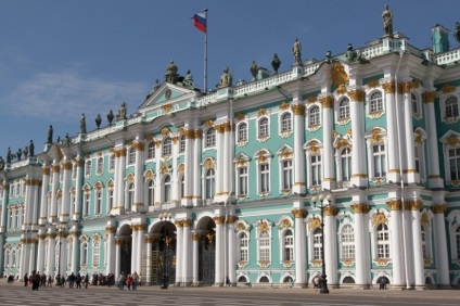 Excursii la Palatul de Iarnă