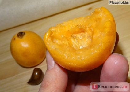 Fructe loquat - 