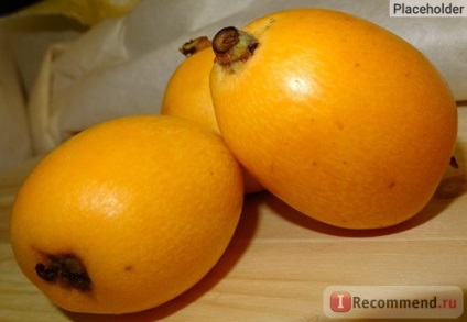 Fructe loquat - 