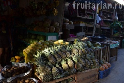 Piersici de fructe talipapa pe porumb