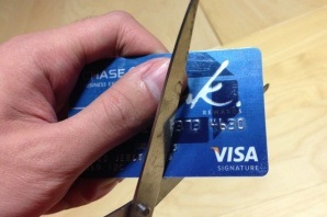 Completarea cardului de credit competent