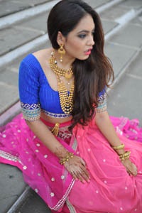 Bijuterii indiene - nu doar pentru frumusete