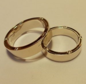 Fabricarea de inele de nunta in Krasnodar